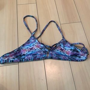 Jolyn Vent Top